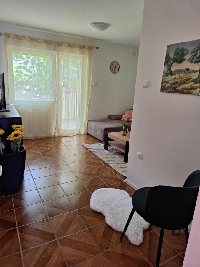 Apartman Anchi 자다르 외부 사진